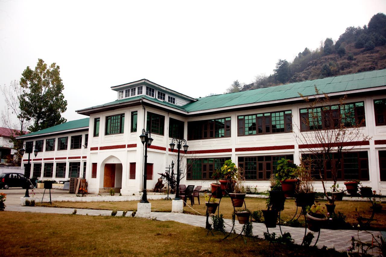 Hotel New Park At Dal Lake Srīnagar Buitenkant foto
