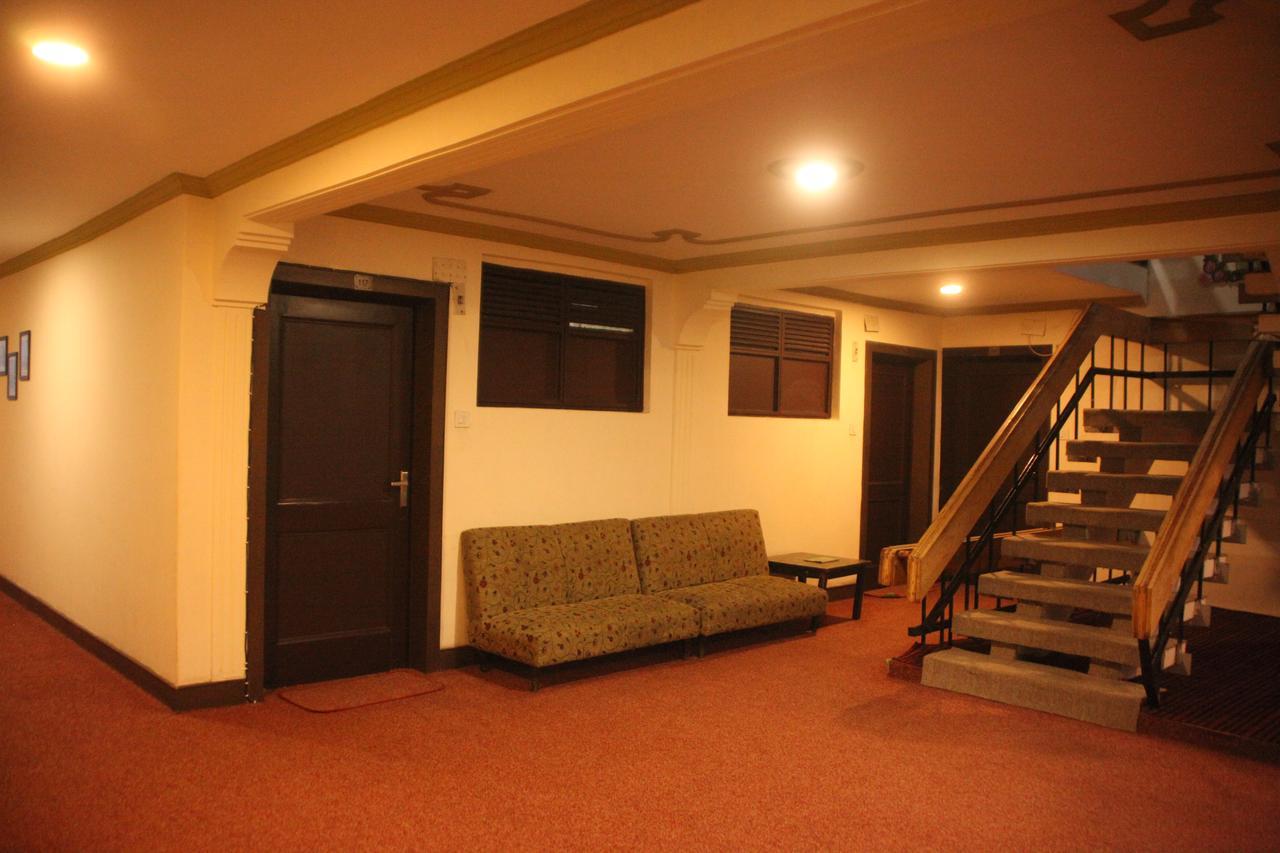 Hotel New Park At Dal Lake Srīnagar Buitenkant foto